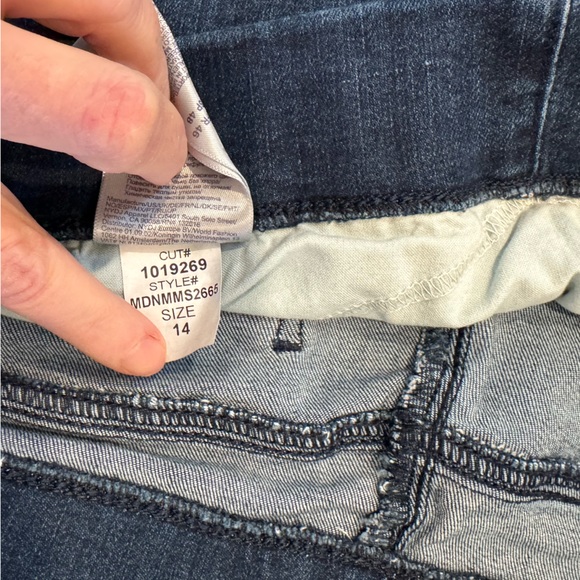 NYDJ Marilyn Straight Pull-On jeans size 14 lift x tuck technology dark wash - Picture 9 of 16